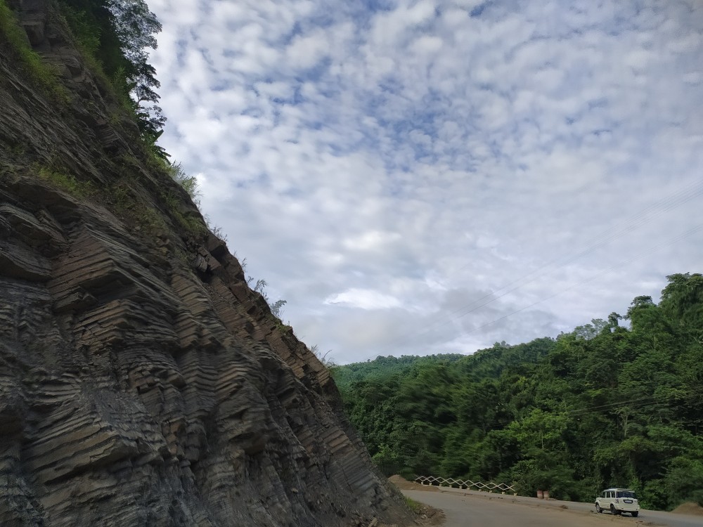 A file photo of ongoing road construction along the National Highway 29 Chümoukedima-Kohima sector. (Morung File Photo)